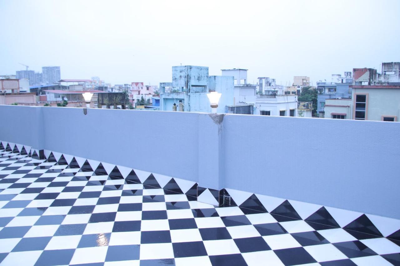 La Cresta Inn Calcutta Exteriör bild
